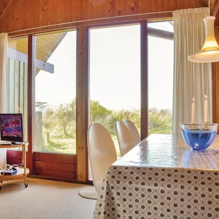 3 Bedroom Cozy Home In Ringkobing
